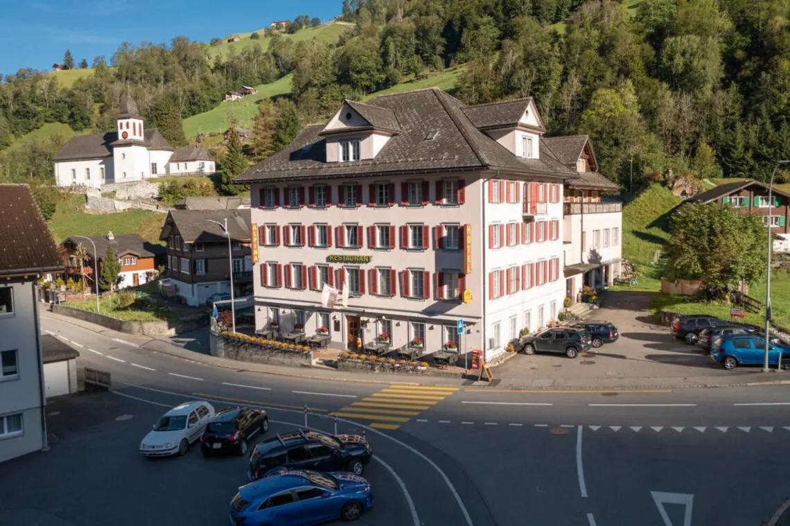 Hotel Alpina Unterschächen Exterior photo